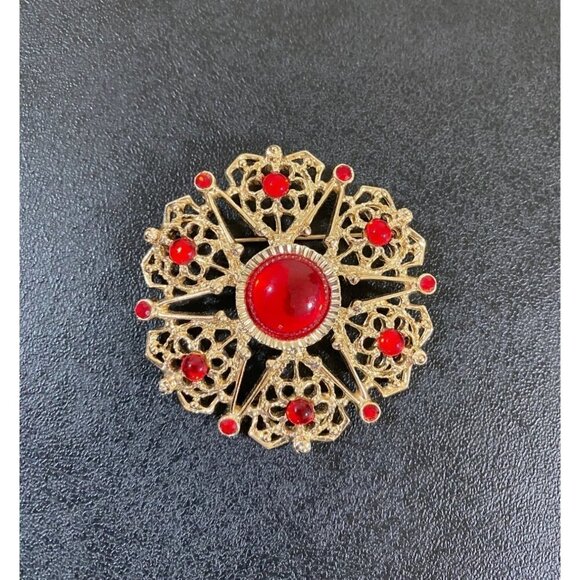 Sarah Coventry Serenade Filigree Star Red Cabochon Rhinestones Pin Brooch - Picture 1 of 7